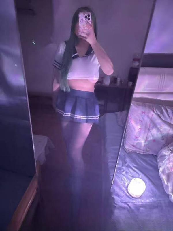 嫩妹小cc 图 2