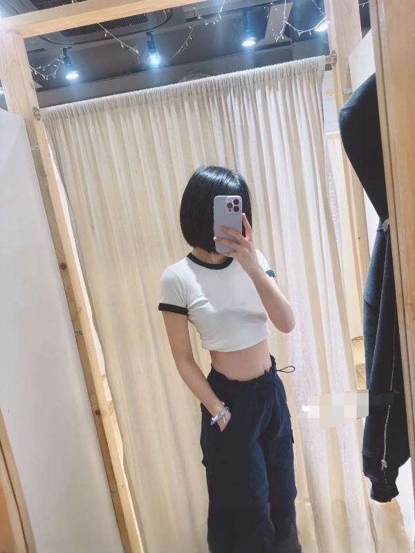 瑜伽教练凌兮