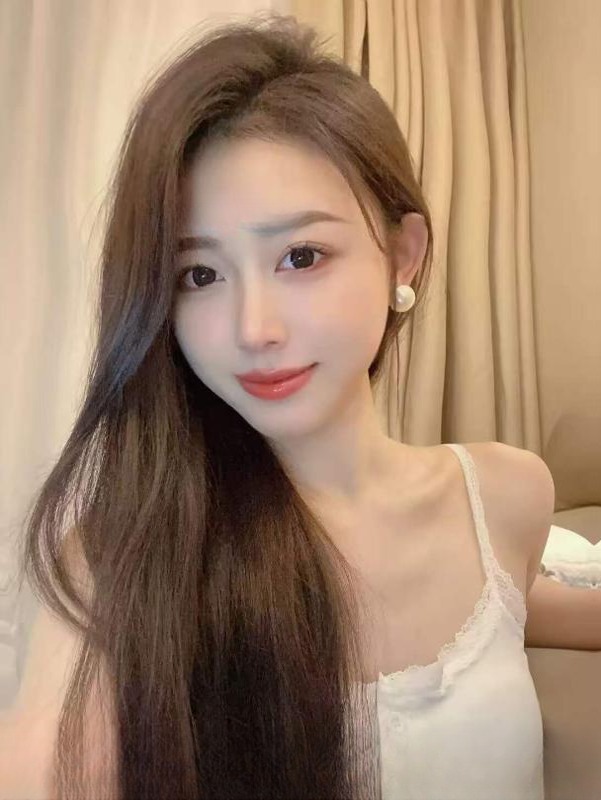 苗条性感骚妹 图 3