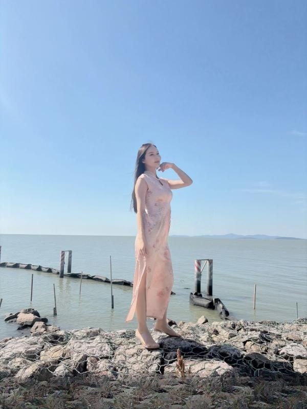 气质空姐身材 图 3