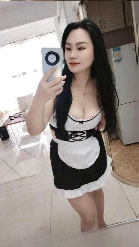 潮喷阴推臀推大白奶 图 2