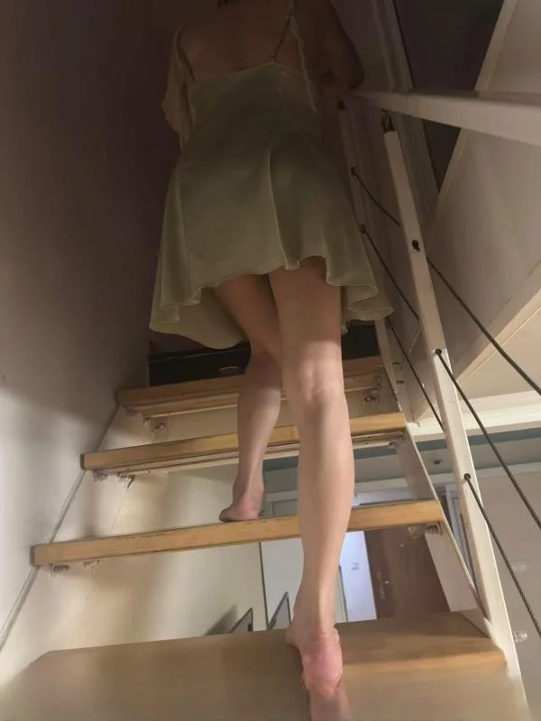 西青骚妇好身材 图 2