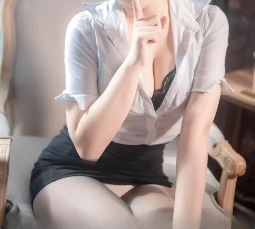 纯欲闷骚老师 图 2