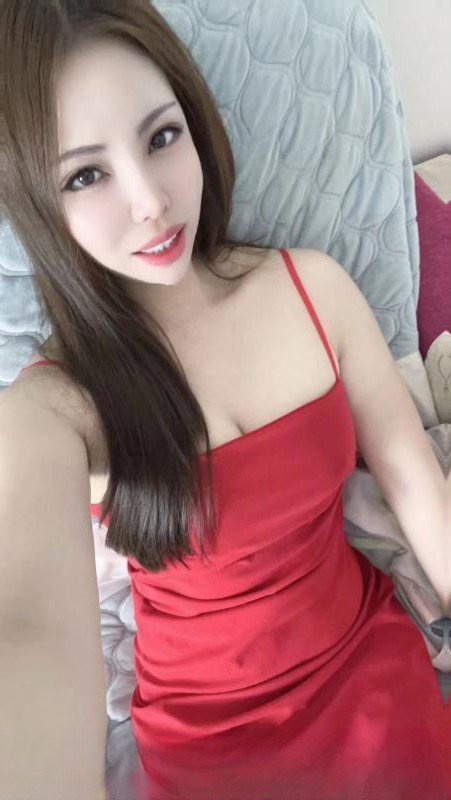 漂亮大胸妹 图 2