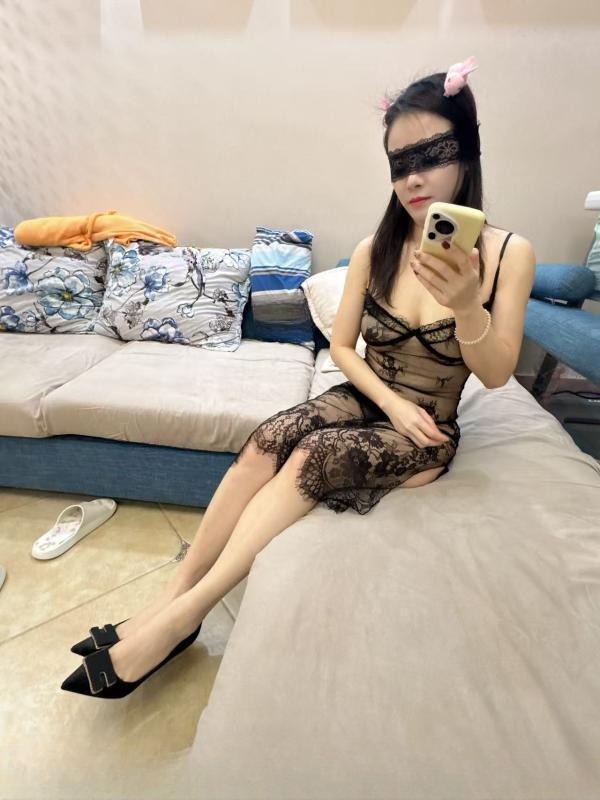 少妇彤彤