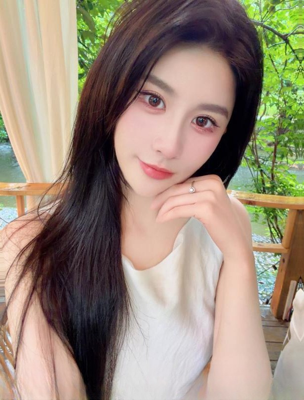 制服诱惑性感美足cc