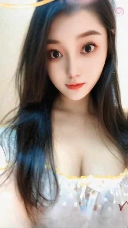 西湖巨乳娃娃脸盼盼