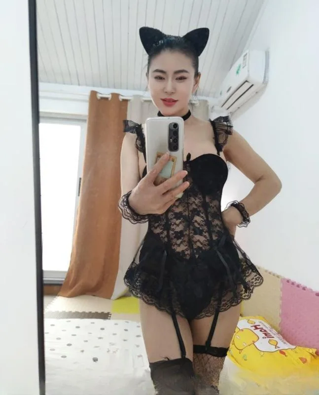 情趣诱惑少妇婷婷