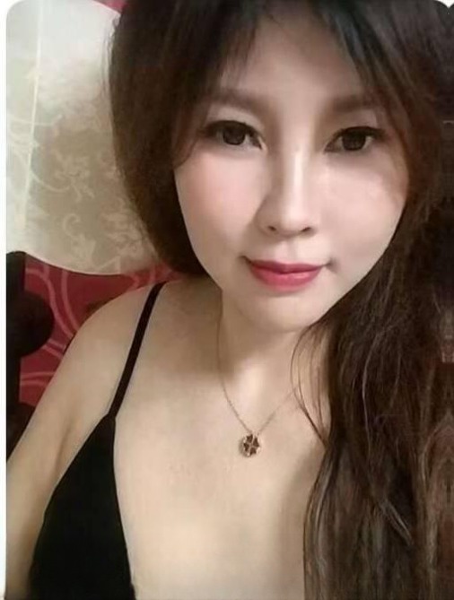 风骚熟女服务渣女 图 4
