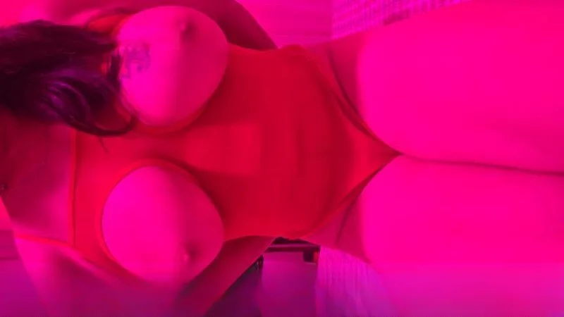 大奶熟女 图 3