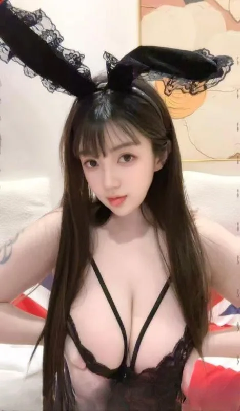 性感大奶兔兔 图 4