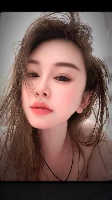 蜜桃臀健身教练咪西儿