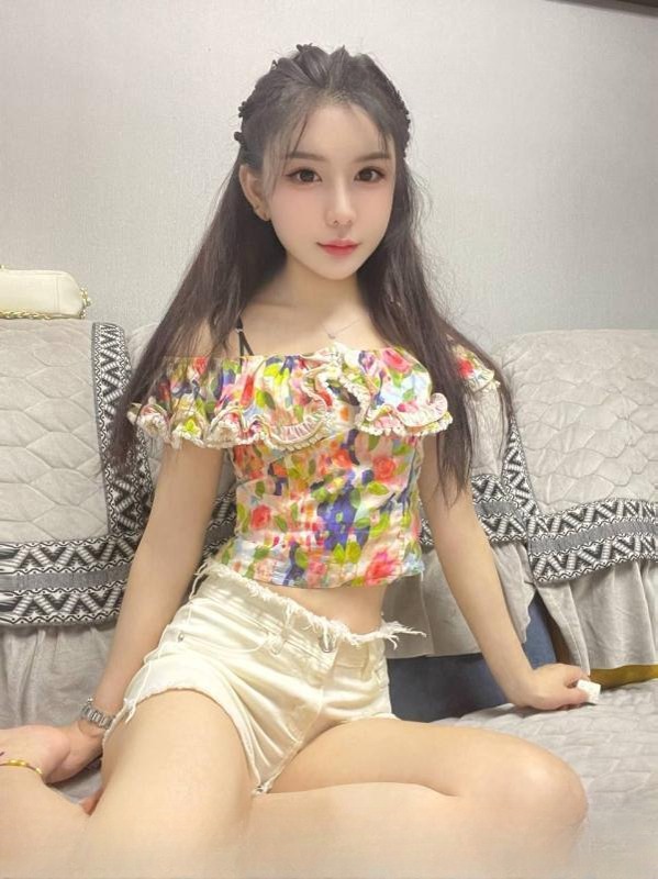 大奶骚货青青 图 4