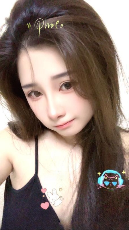 大胸美女兜兜 图 2