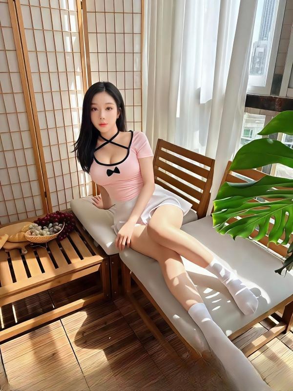 性感丰满中韩混血小小 图 3