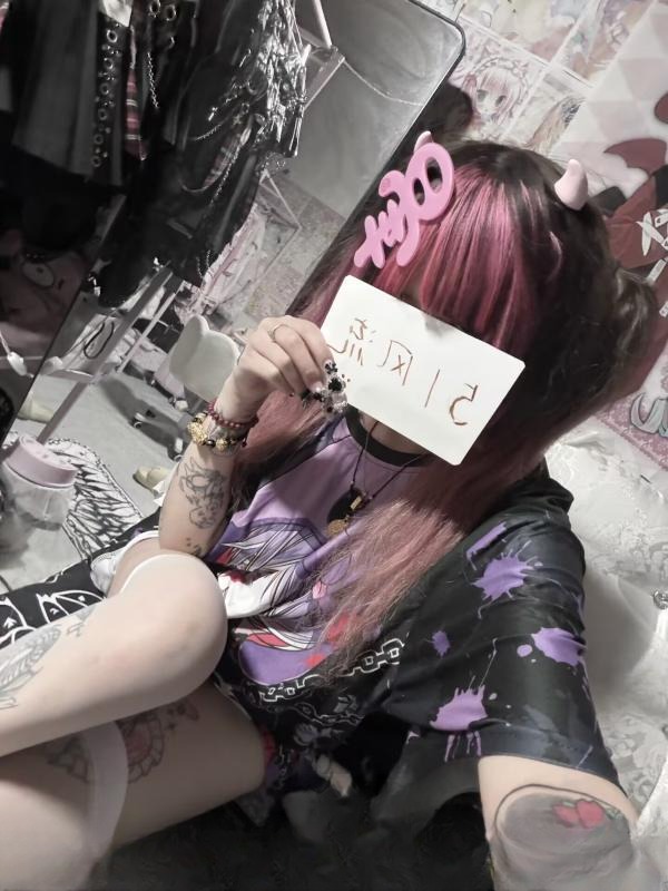 二次元反差萝莉