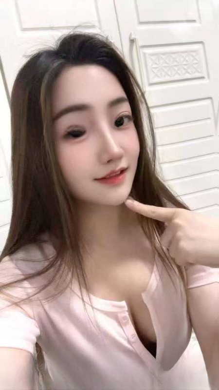 广州性感丝足小妹