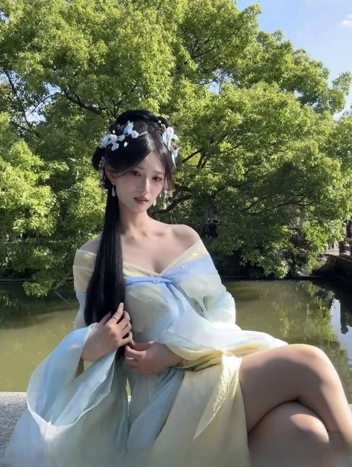 苏式柔情古装小女子 图 2
