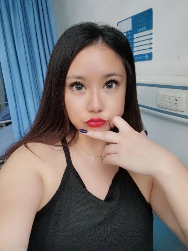 大奶少妇莹莹 图 3