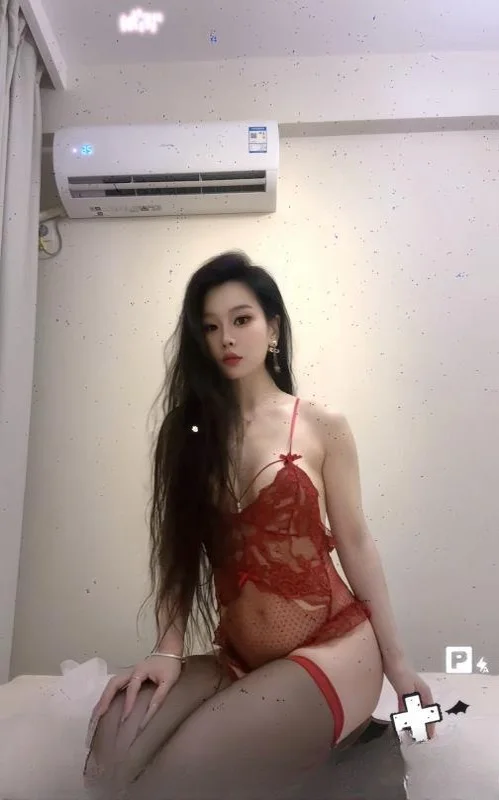 狂野大胸娜丽丝 图 3
