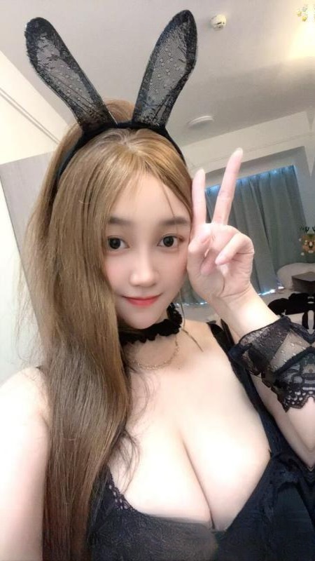 女友般大胸允儿 图 2