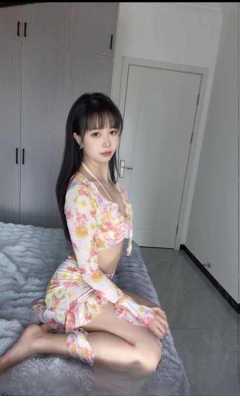 再刷上城超会吸美女