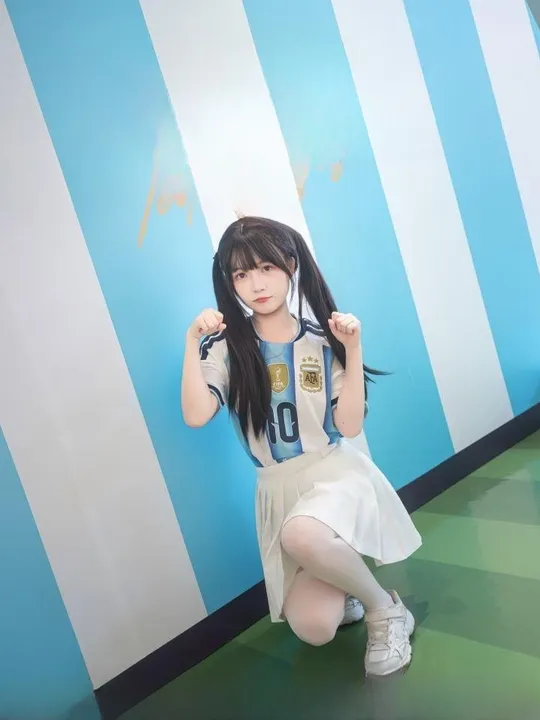 女优感可抱操嫩穴