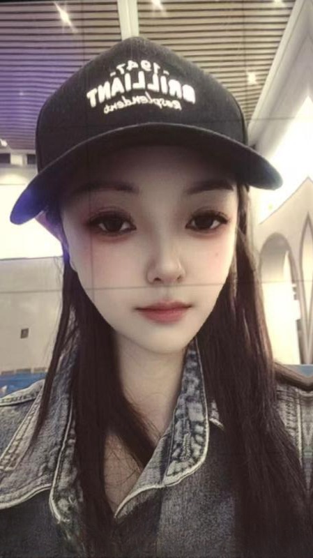 制服小翘臀倩倩