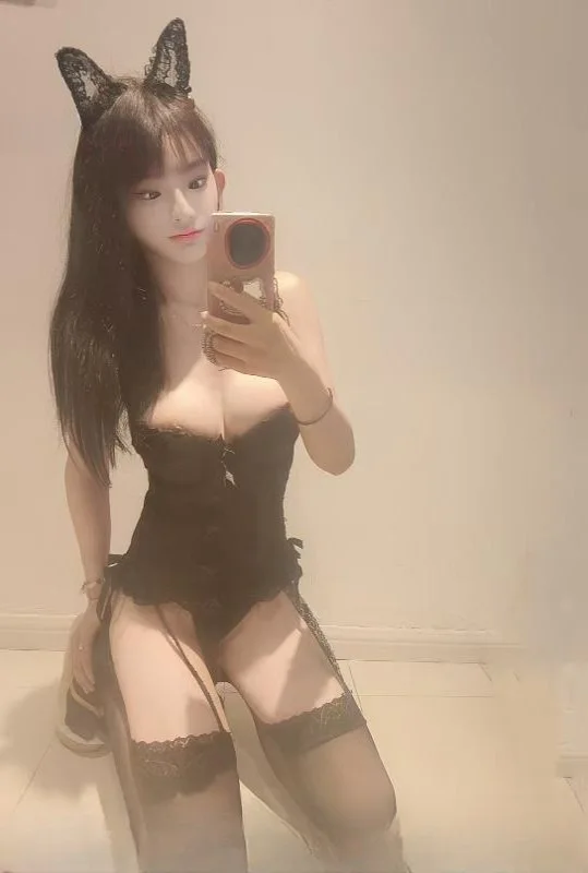 再战大胸制服姐姐 图 3