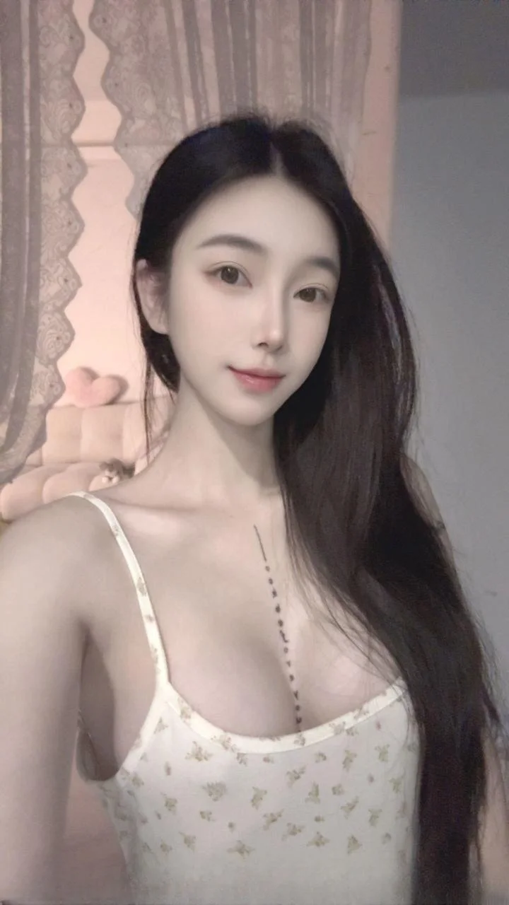 波圆臀翘颜值老师 图 2