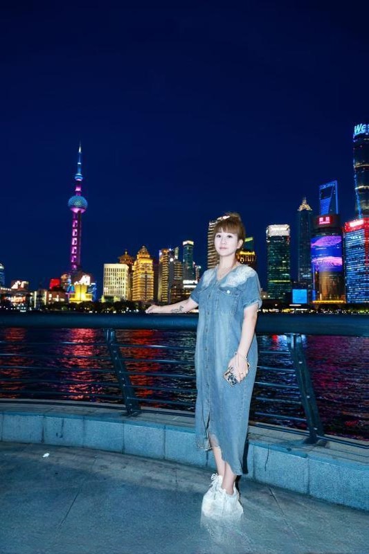 大胸妹妹小骚穴 图 2