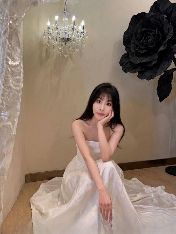 清纯气质长腿女友姗姗 图 2