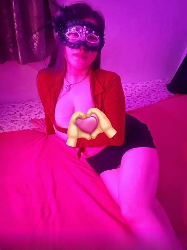 角色扮演爆乳妈 图 4