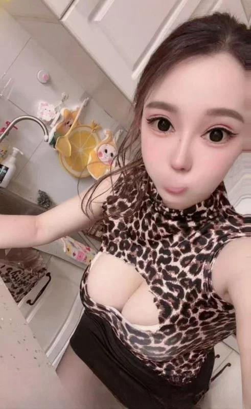 河北三通大奶少妇 图 2