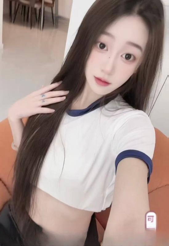 江岸清纯可爱美少女 图 3