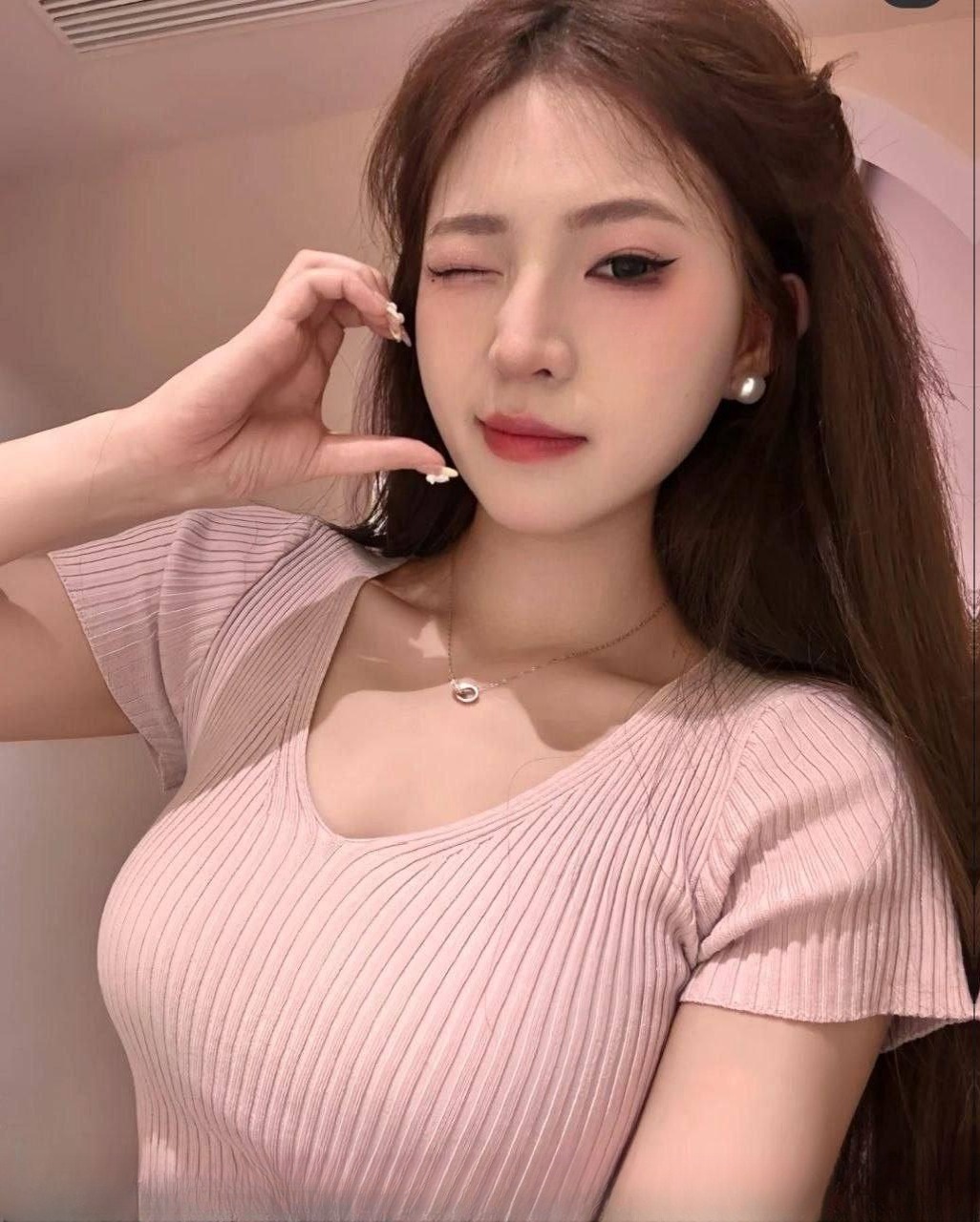 翘臀大奶少妇 图 2