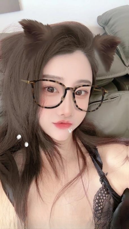 颜值清纯服务小羊羊