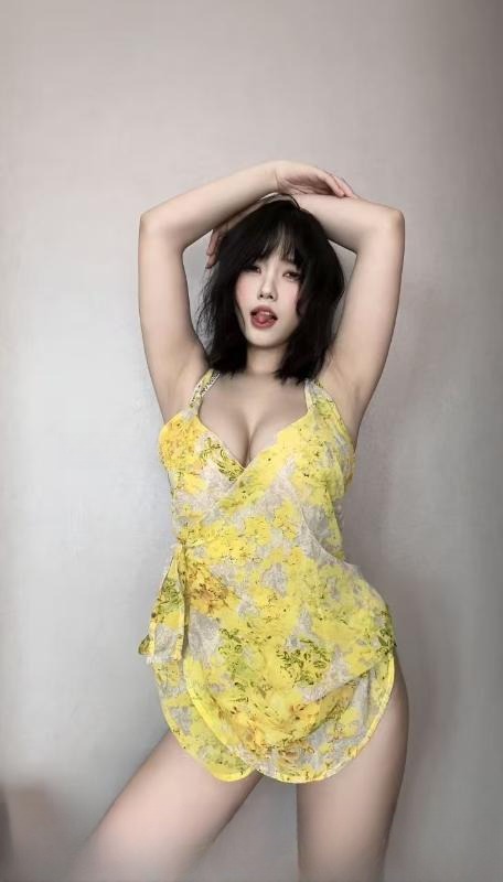 性感风骚御姐老师 图 3