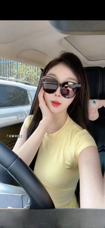 肤白貌美软妹子安娜