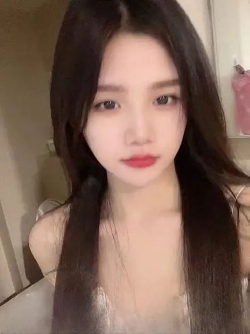 嫩的出水小妹