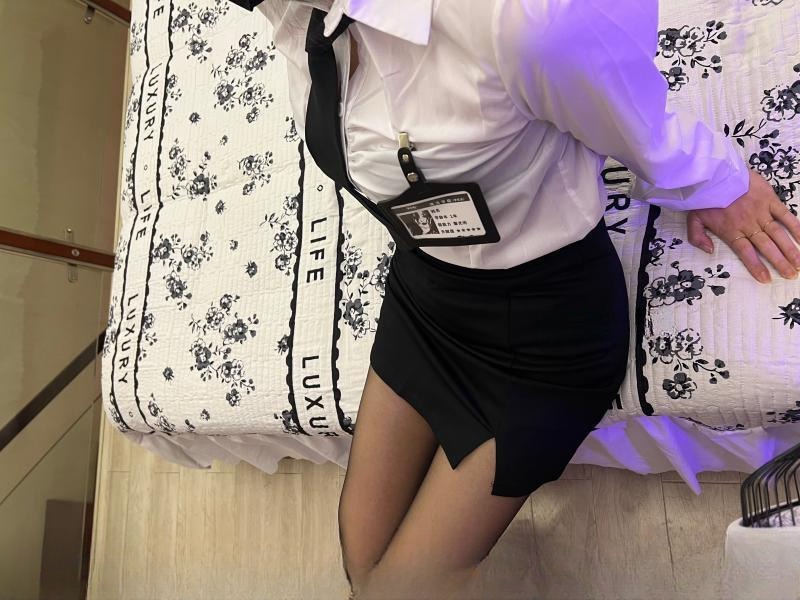 秘书装小乔 图 3