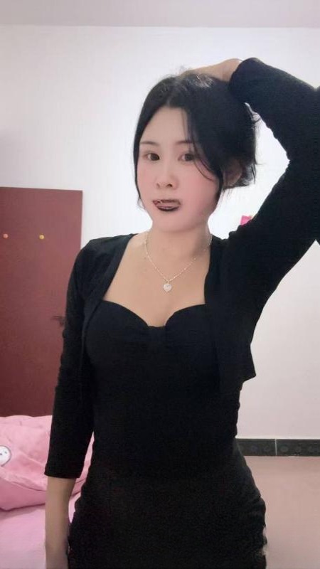 风骚D奶蜜茶小少妇 图 2