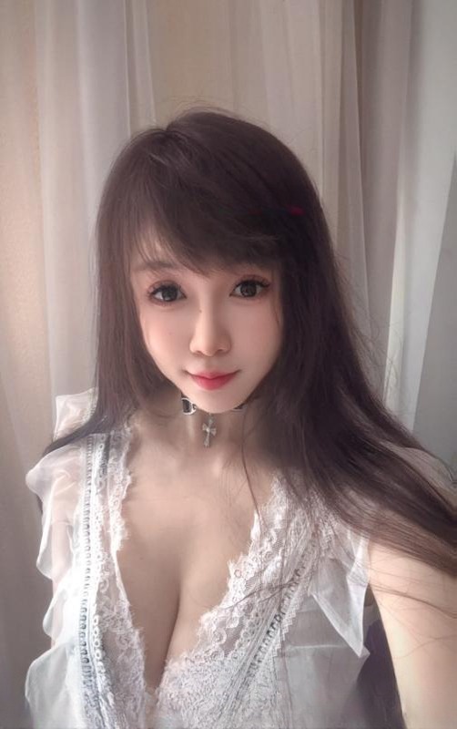 肤白好身材梦瑶