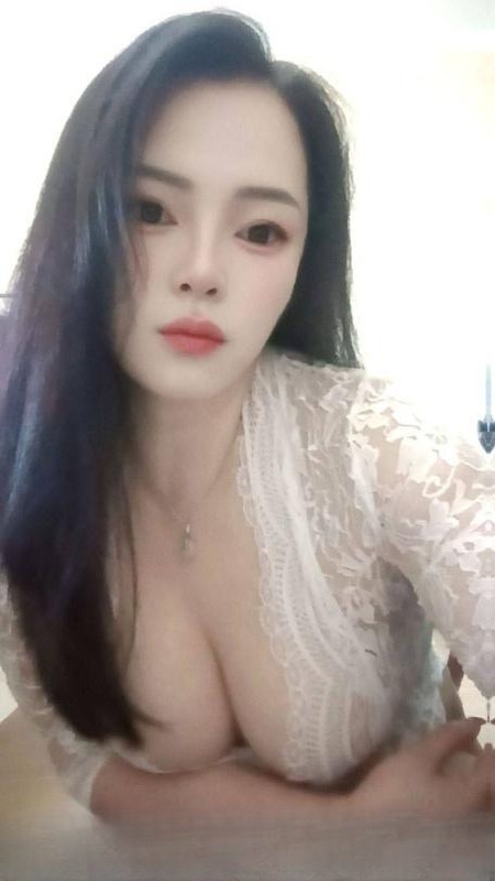 岳麓丰满大奶果子 图 2