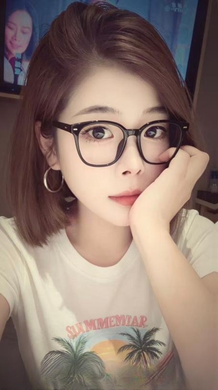 蜀山肥臀短发女