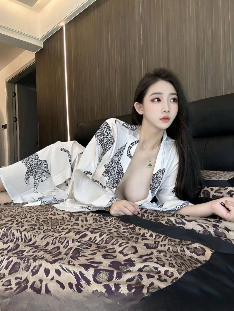 火辣情趣少妇 图 2