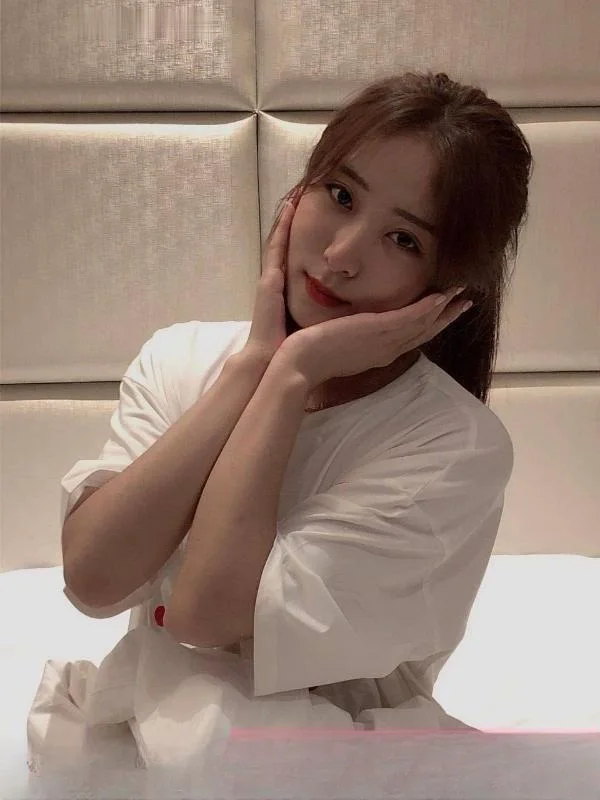 长腿细腰制服骚货 图 2