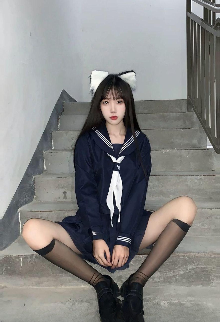 性感00后嫩妹 图 2