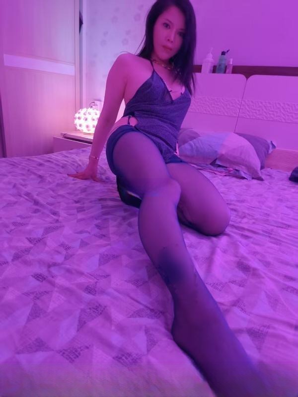 温柔少妇 图 2