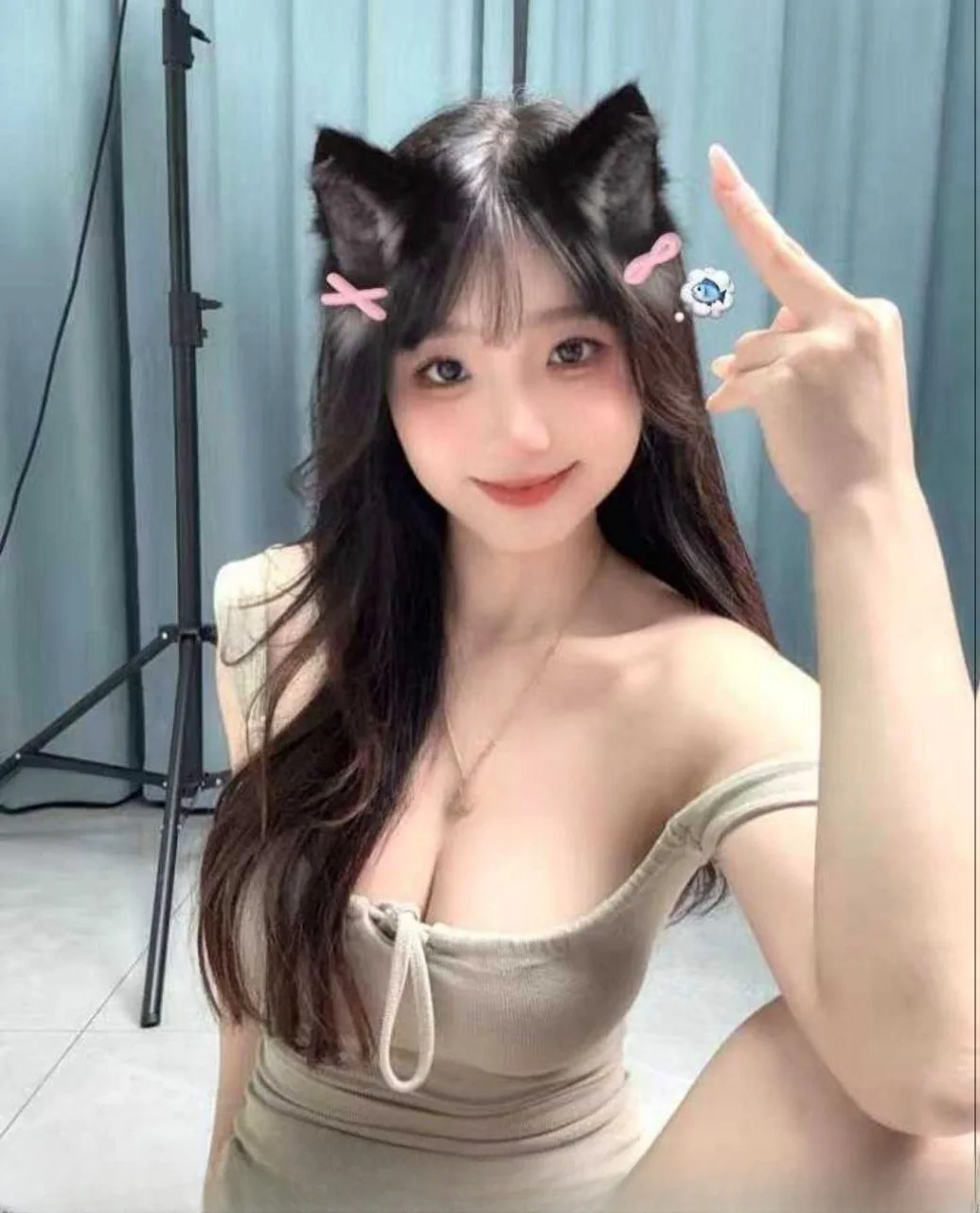 欲求不满学生妹 图 2